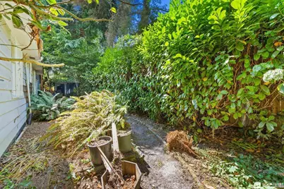 9525 7th Avenue NW, Seattle, WA 98117 - Photo 22