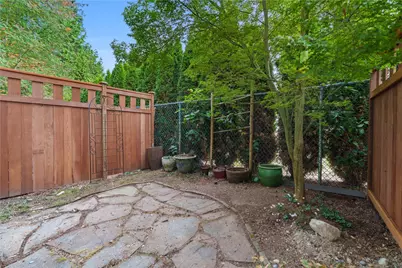 11570 Stone Avenue N #103A, Seattle, WA 98133 - Photo 32
