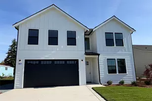 367 Polska St, Sedro Woolley, WA 98284 - Photo 2