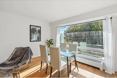 530 W Olympic Place #206, Seattle, WA 98119 - Photo 4