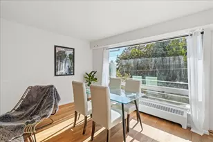 530 W Olympic Pl, Seattle, WA 98119 - Photo 4
