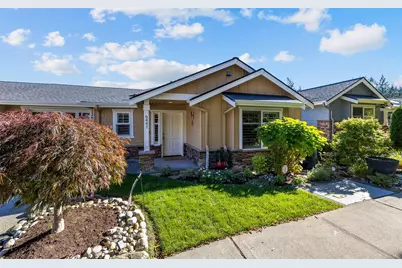 6441 Hunt Highlands Loop, Gig Harbor, WA 98335 - Photo 2