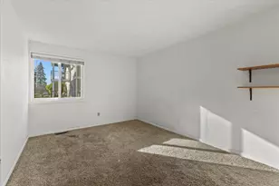 12526 SE 32nd St, Bellevue, WA 98005 - Photo 20