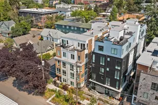 222 10th Ave E, Seattle, WA 98102 - Photo 2