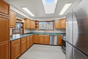 11048 Lotus Pl S, Seattle, WA 98178 - Photo 8