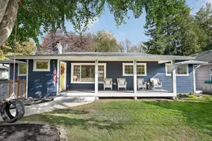 7916 Maple Ave SE, Snoqualmie, WA 98065 - Photo 1