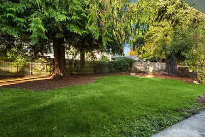 8810 NE 187th Street, Bothell, WA 98011 - Photo 24