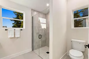 11227 Dayton Ave N, Seattle, WA 98133 - Photo 26
