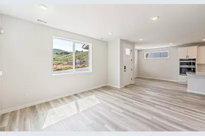 2137 Maple Street, Wenatchee, WA 98801 - Photo 6