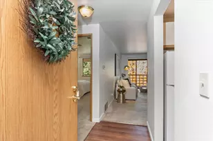 700 N 160th St, Shoreline, WA 98133 - Photo 4