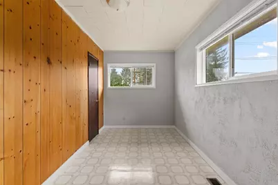 602 Harrison Street N, Raymond, WA 98577 - Photo 14
