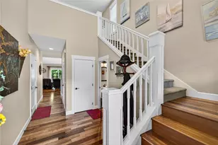 1618 28th St, Anacortes, WA 98221 - Photo 2
