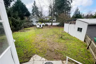735 N 188th St, Shoreline, WA 98133 - Photo 16