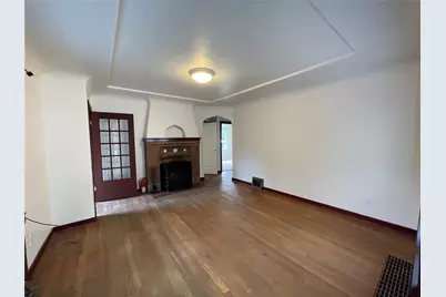 735 N 188th Street, Shoreline, WA 98133 - Photo 2