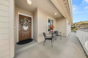 1837 Heritage Dr, Wenatchee, WA 98801 - Photo 4