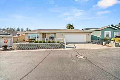 1837 Heritage Drive, Wenatchee, WA 98801 - Photo 2