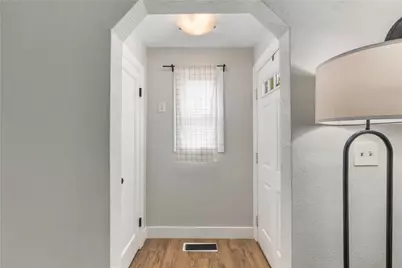 307 S Cabot Road, Everett, WA 98203 - Photo 6