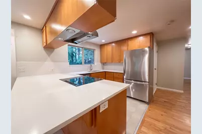 10401 130th Street, Kirkland, WA 98034 - Photo 8