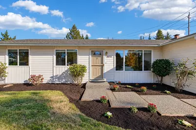 20731 54th Avenue W, Lynnwood, WA 98036 - Photo 2