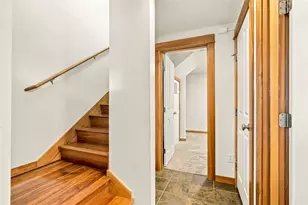 9243 35th Ave SW, Seattle, WA 98126 - Photo 4