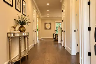2121 109th Ave SE, Bellevue, WA 98004 - Photo 2