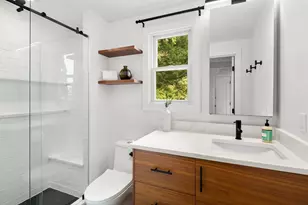 9219 5th Ave NE, Seattle, WA 98115 - Photo 14