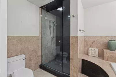 10115 NE 62nd Street #A202, Kirkland, WA 98033 - Photo 16