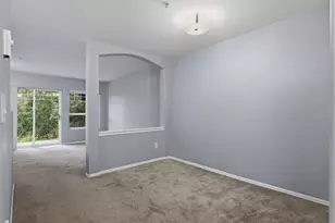 18501 SE Newport Way, Issaquah, WA 98027 - Photo 10