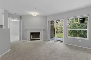 18501 SE Newport Way, Issaquah, WA 98027 - Photo 4