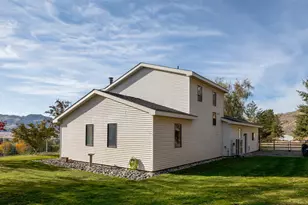 34 Sunrise Heights Rd, Okanogan, WA 98840 - Photo 2