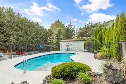 13626 NE 7th Street #F10, Bellevue, WA 98005 - Photo 28