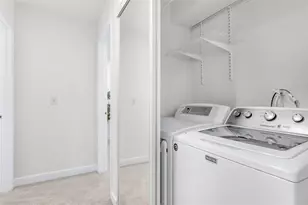 13626 NE 7th St, Bellevue, WA 98005 - Photo 12
