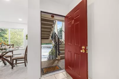13626 NE 7th Street #F10, Bellevue, WA 98005 - Photo 4