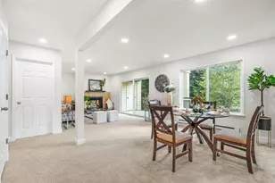 13626 NE 7th St, Bellevue, WA 98005 - Photo 22
