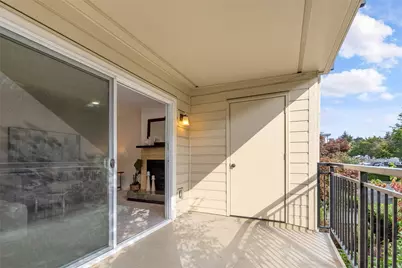 13626 NE 7th Street #F10, Bellevue, WA 98005 - Photo 26