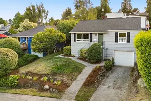 4411 50th Ave SW, Seattle, WA 98116 - Photo 2