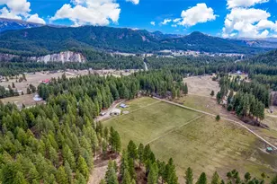 19374 Westside Dr, Leavenworth, WA 98826 - Photo 2