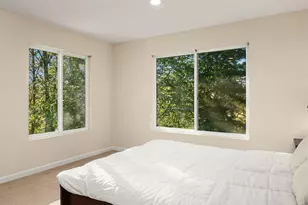 6515 SE Cougar Mountain Way, Bellevue, WA 98006 - Photo 16
