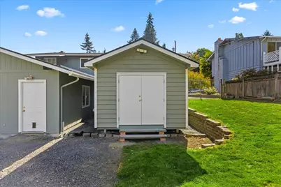 7819 225th Place SW, Edmonds, WA 98026 - Photo 32