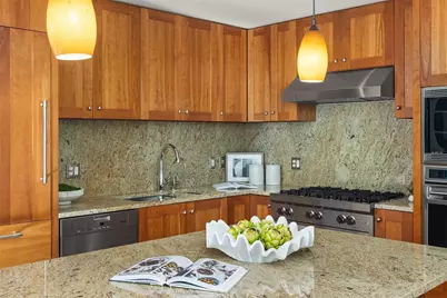 10700 NE 4th Street #2412, Bellevue, WA 98004 - Photo 22
