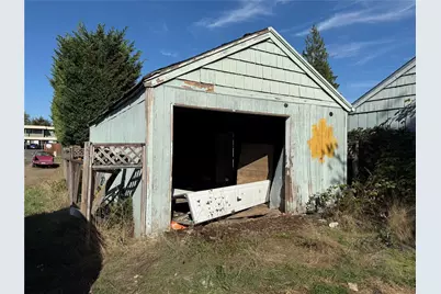219 Tilley Avenue, Centralia, WA 98531 - Photo 8
