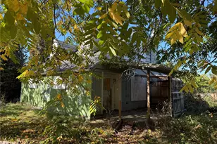 219 Tilley Ave, Centralia, WA 98531 - Photo 2