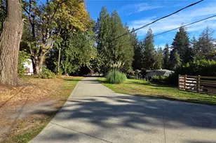 19900 SE 125th St, Issaquah, WA 98027 - Photo 26