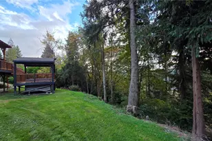 19900 SE 125th St, Issaquah, WA 98027 - Photo 32
