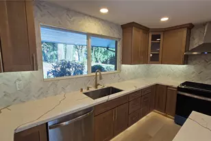 19900 SE 125th St, Issaquah, WA 98027 - Photo 10