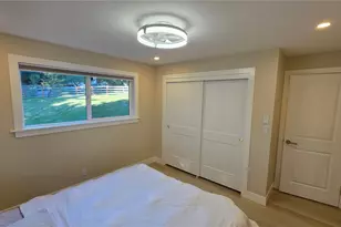 19900 SE 125th St, Issaquah, WA 98027 - Photo 14