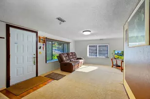 10433 1st Ave SW, Seattle, WA 98146 - Photo 4