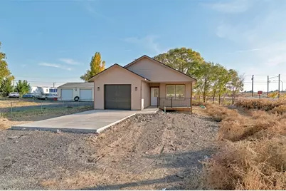 419 S 5th Avenue, Soap Lake, WA 98851 - Photo 2