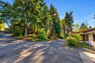 2023 92nd Ave NE, Clyde Hill, WA 98004 - Photo 1
