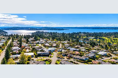 2023 92nd Avenue NE, Clyde Hill, WA 98004 - Photo 8